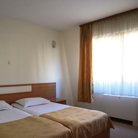 Euro Hotels Gara De Nord Бухарест Экстерьер фото