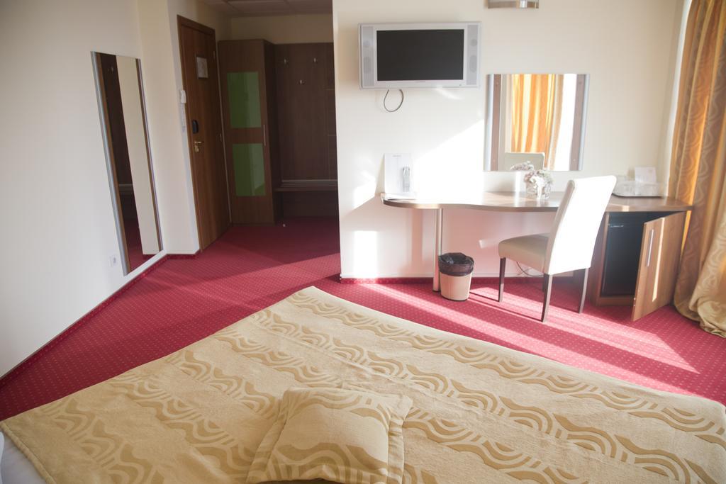 Euro Hotels Gara De Nord Бухарест Экстерьер фото
