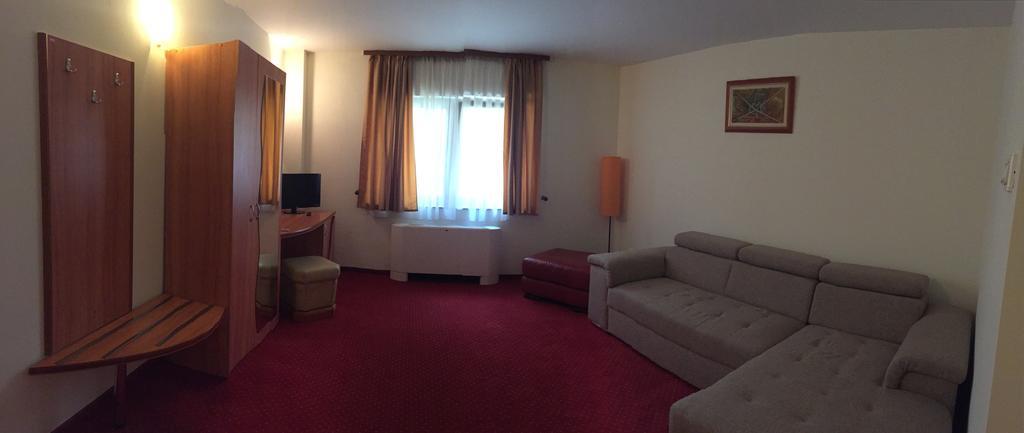 Euro Hotels Gara De Nord Бухарест Экстерьер фото