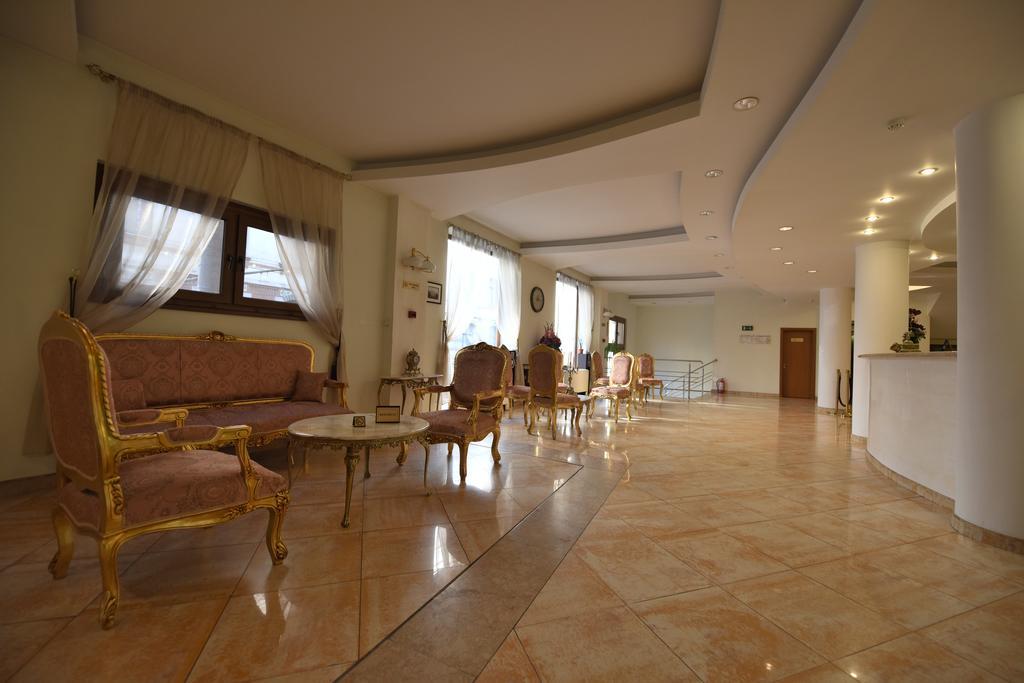 Euro Hotels Gara De Nord Бухарест Экстерьер фото