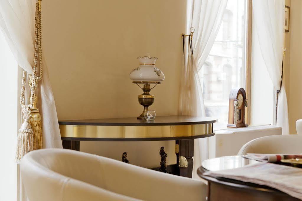 Euro Hotels Gara De Nord Бухарест Экстерьер фото
